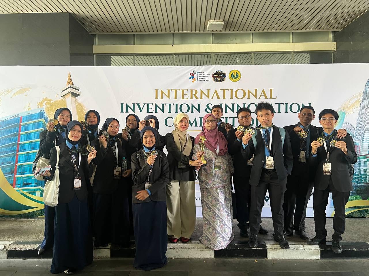 Tahniah & Syabas Pasukan Inovasi Negara